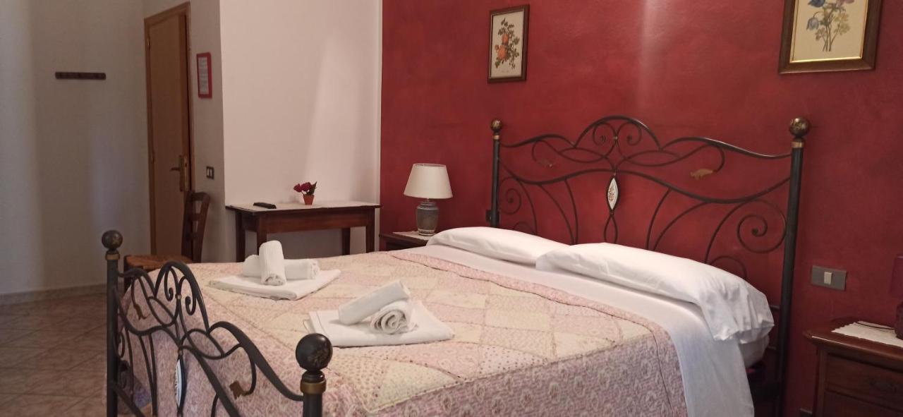 Agriturismo Le Chicche Di Mafalda モンテメラノ エクステリア 写真