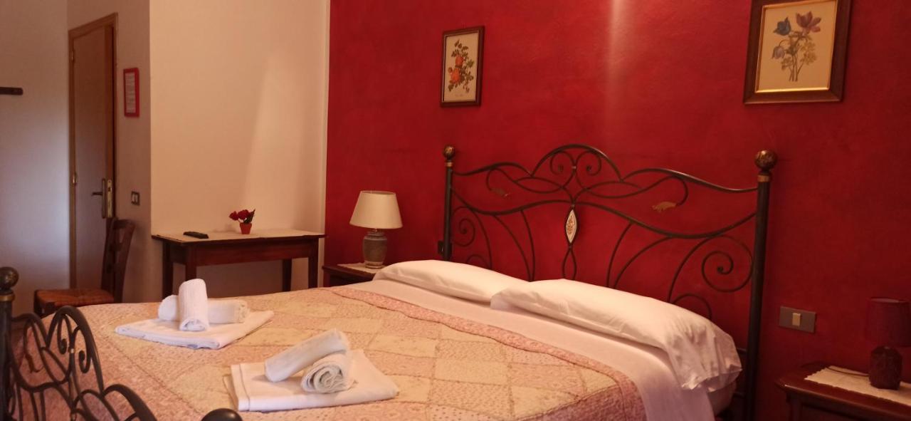 Agriturismo Le Chicche Di Mafalda モンテメラノ エクステリア 写真