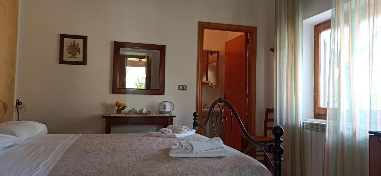 Agriturismo Le Chicche Di Mafalda モンテメラノ エクステリア 写真